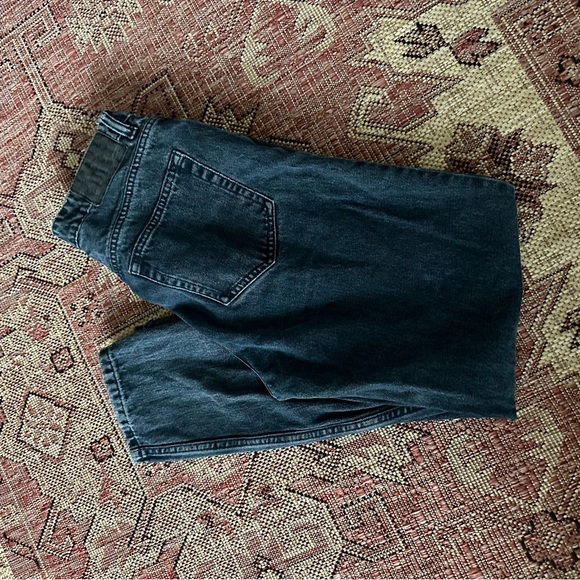 Zara Black Distressed Mom Jeans - Picture 1 of 3